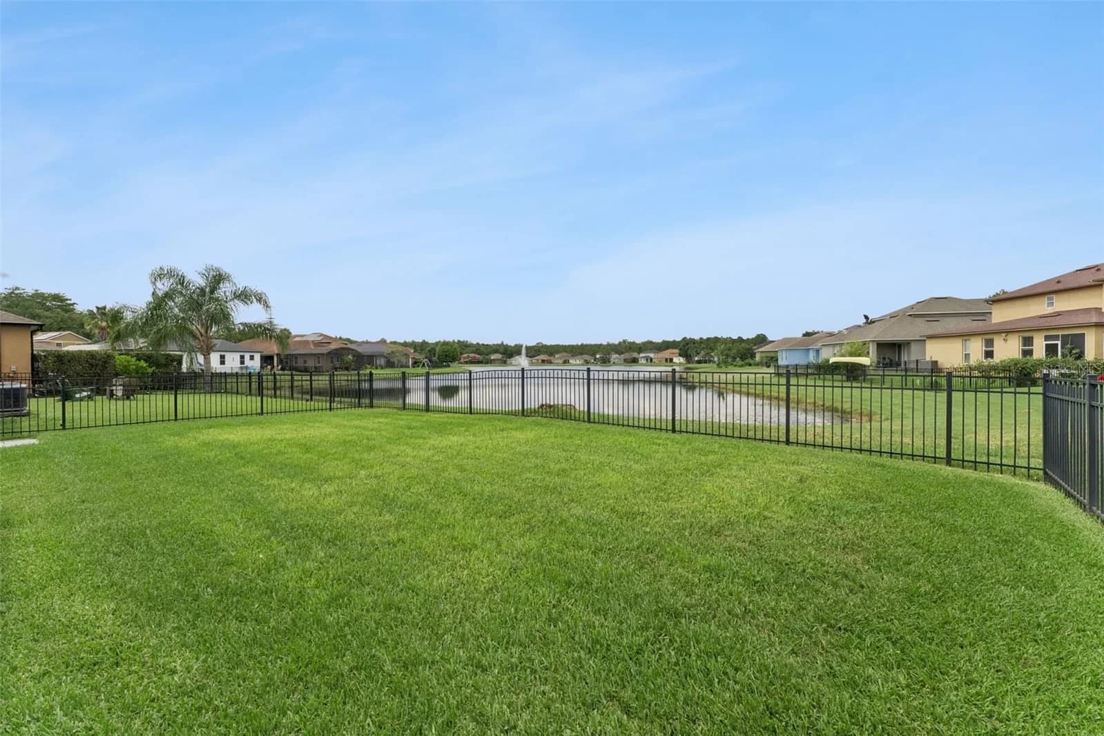10525 EASTPARK LAKE