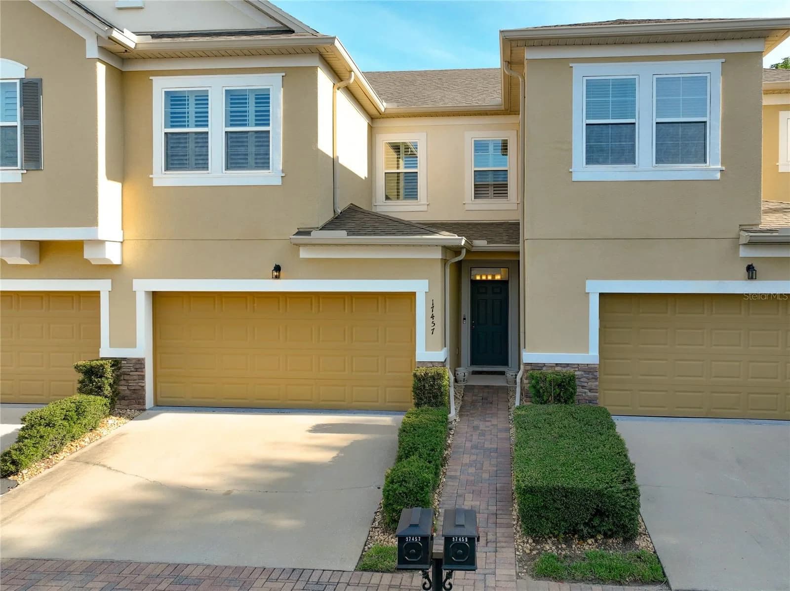 17457 CHATEAU PINE