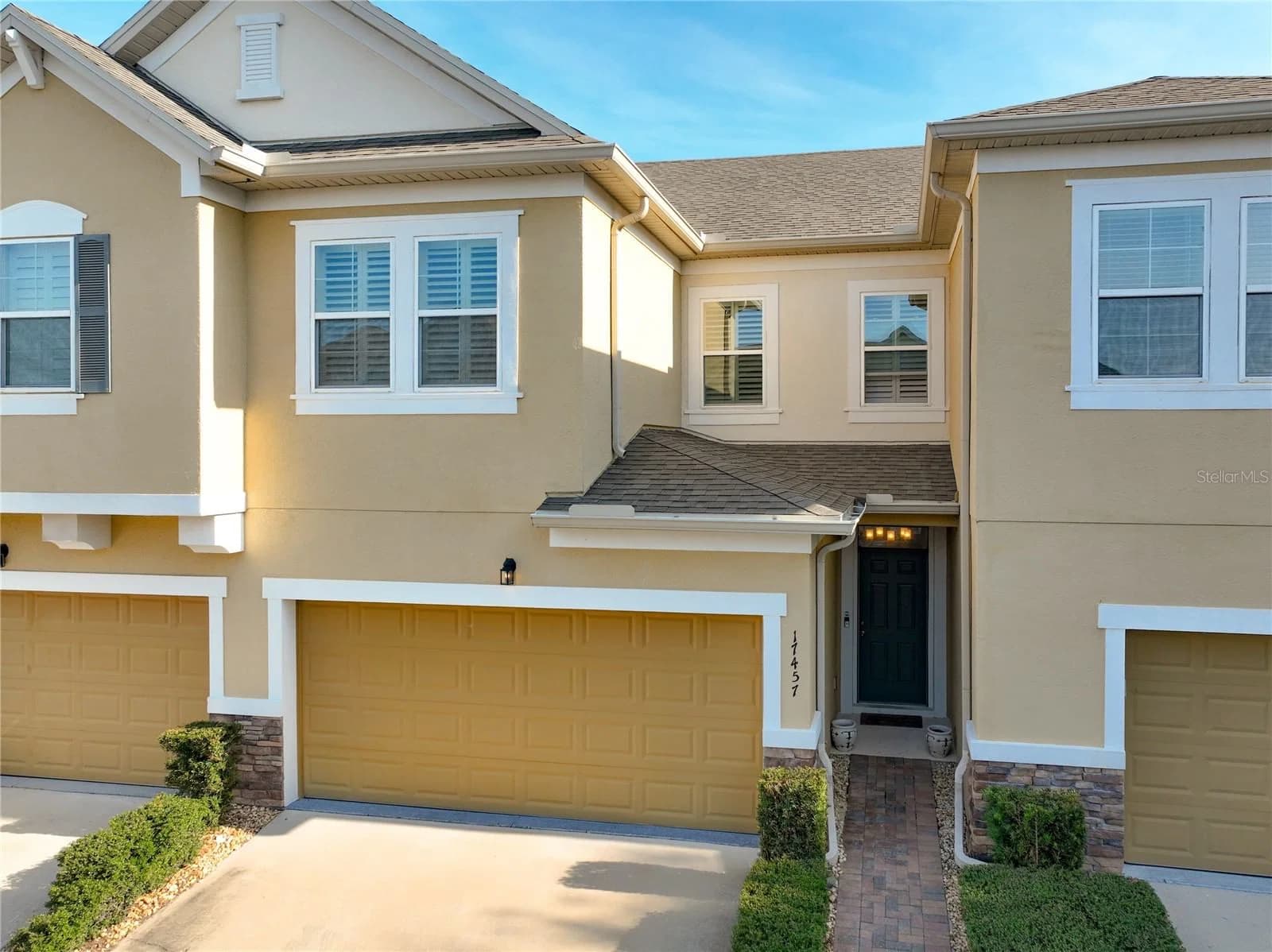 17457 CHATEAU PINE