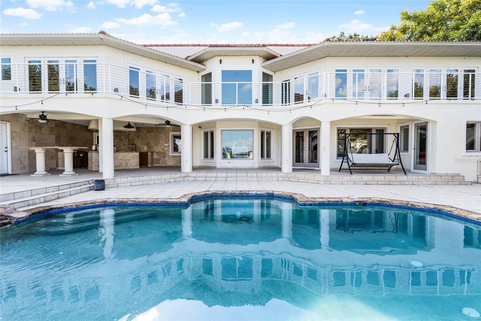 8605 BAY SHORE