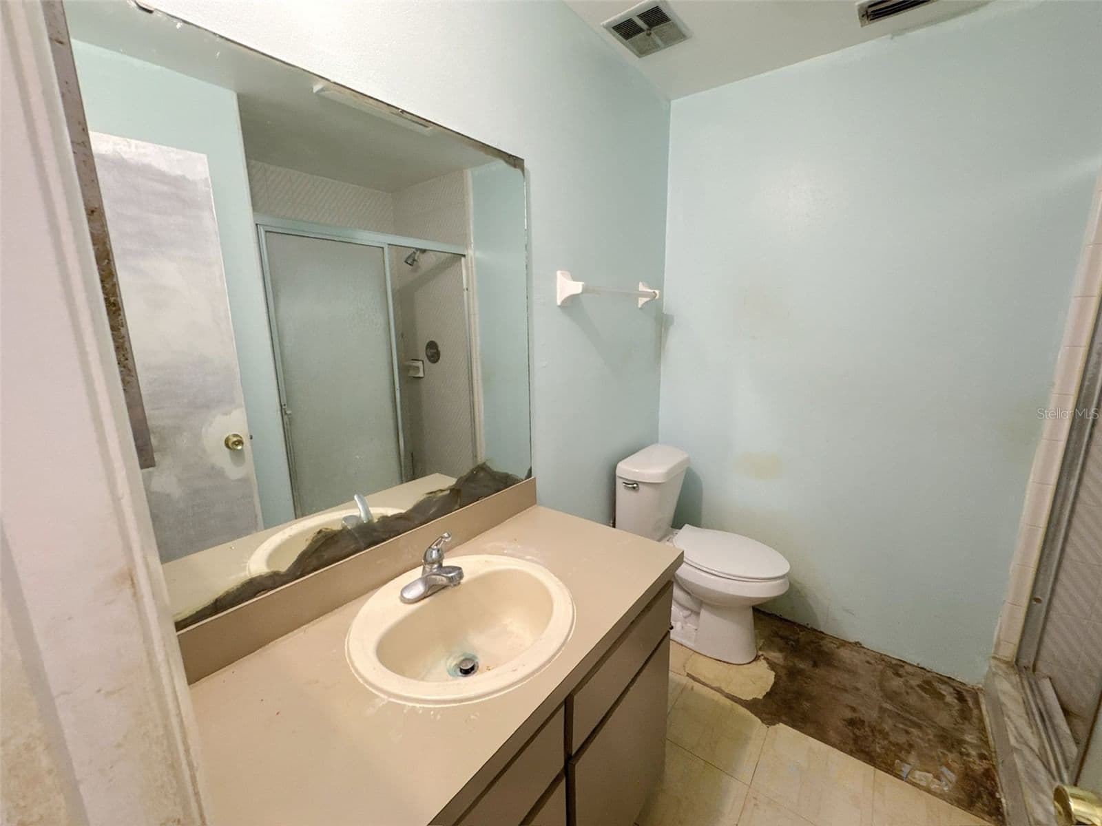 762 KINGS COVE