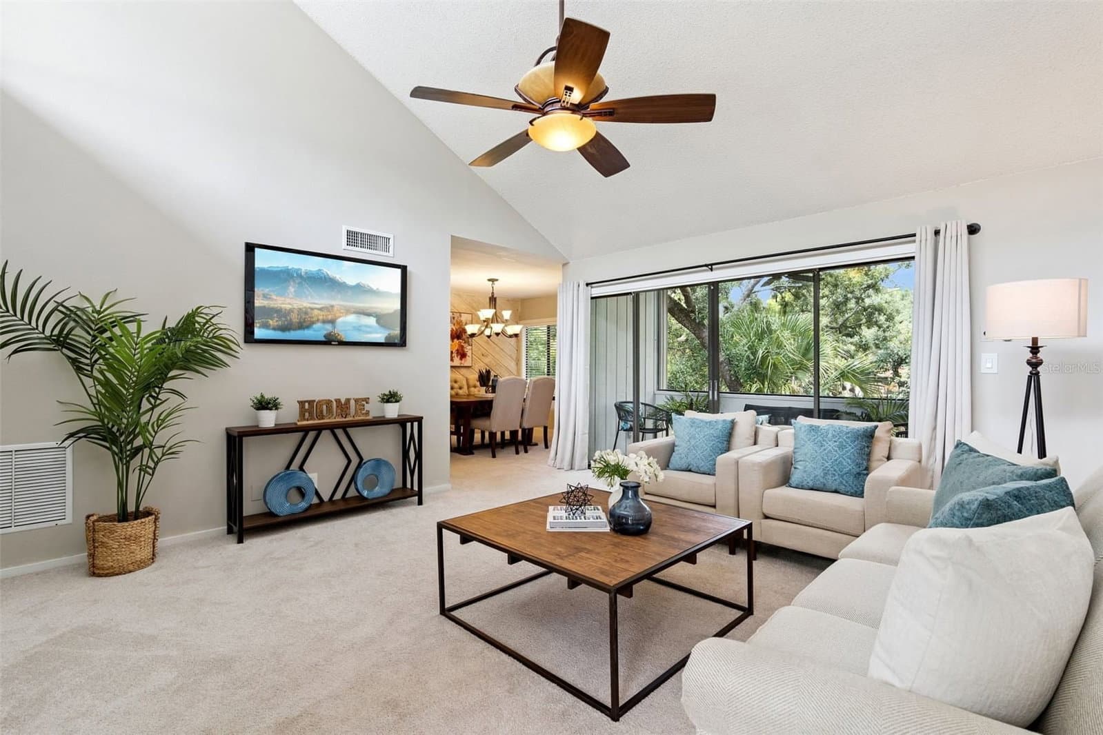 203 CROWN OAKS