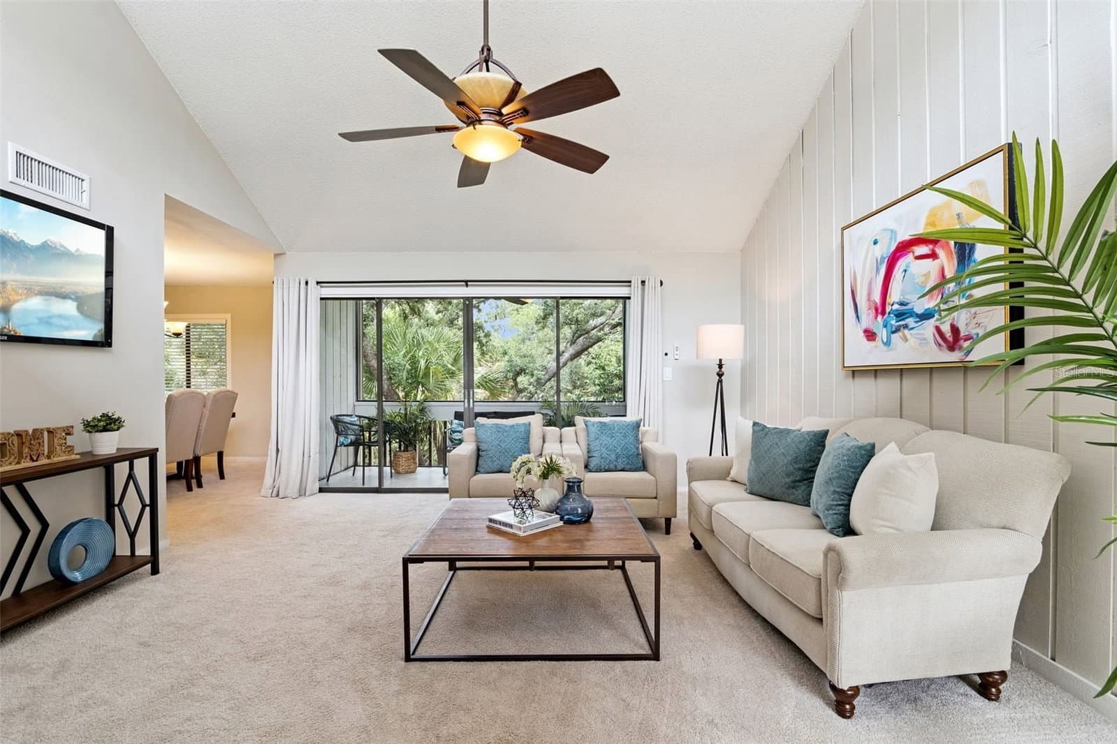 203 CROWN OAKS