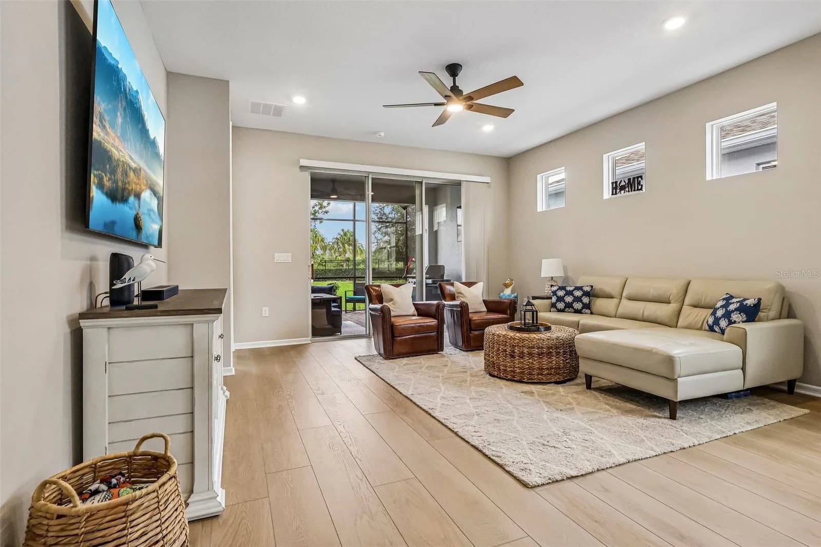 15873 GEM VIEW