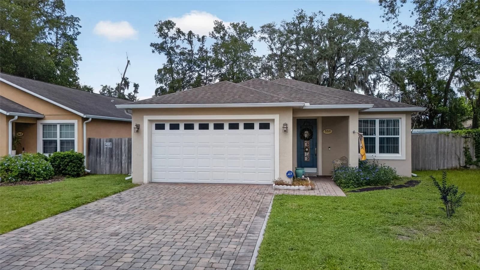 559 MAGNOLIA