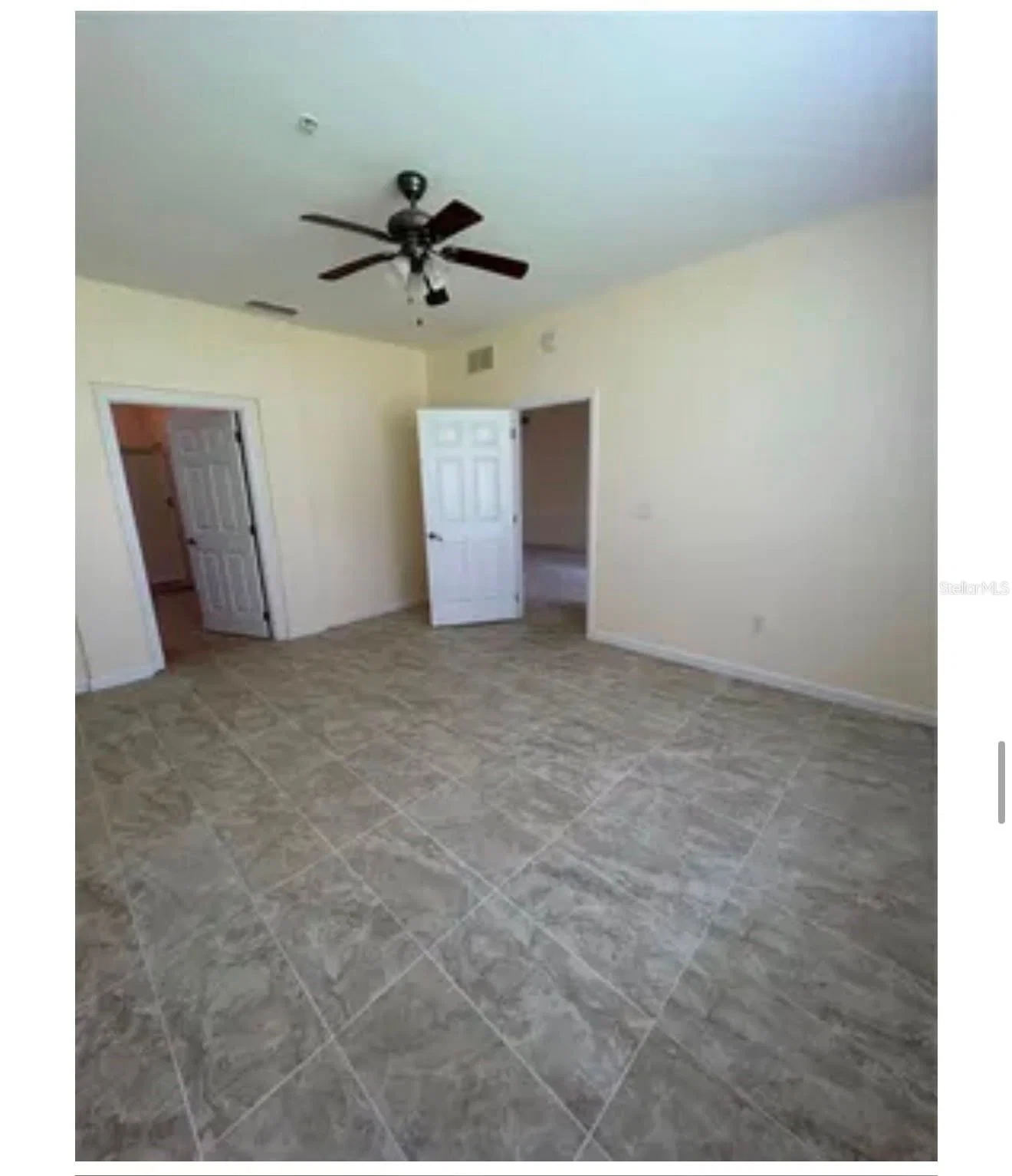 3001 GREYSTONE