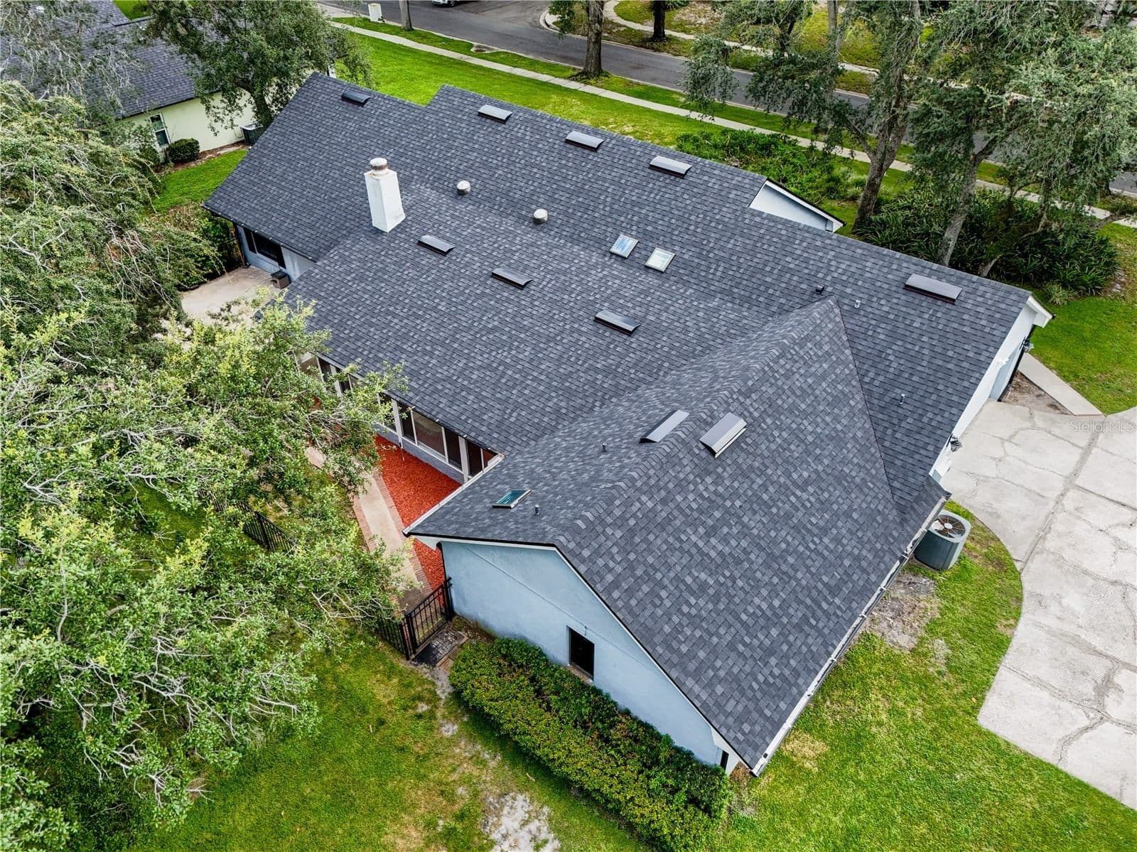 7141 WOODED VILLAGE