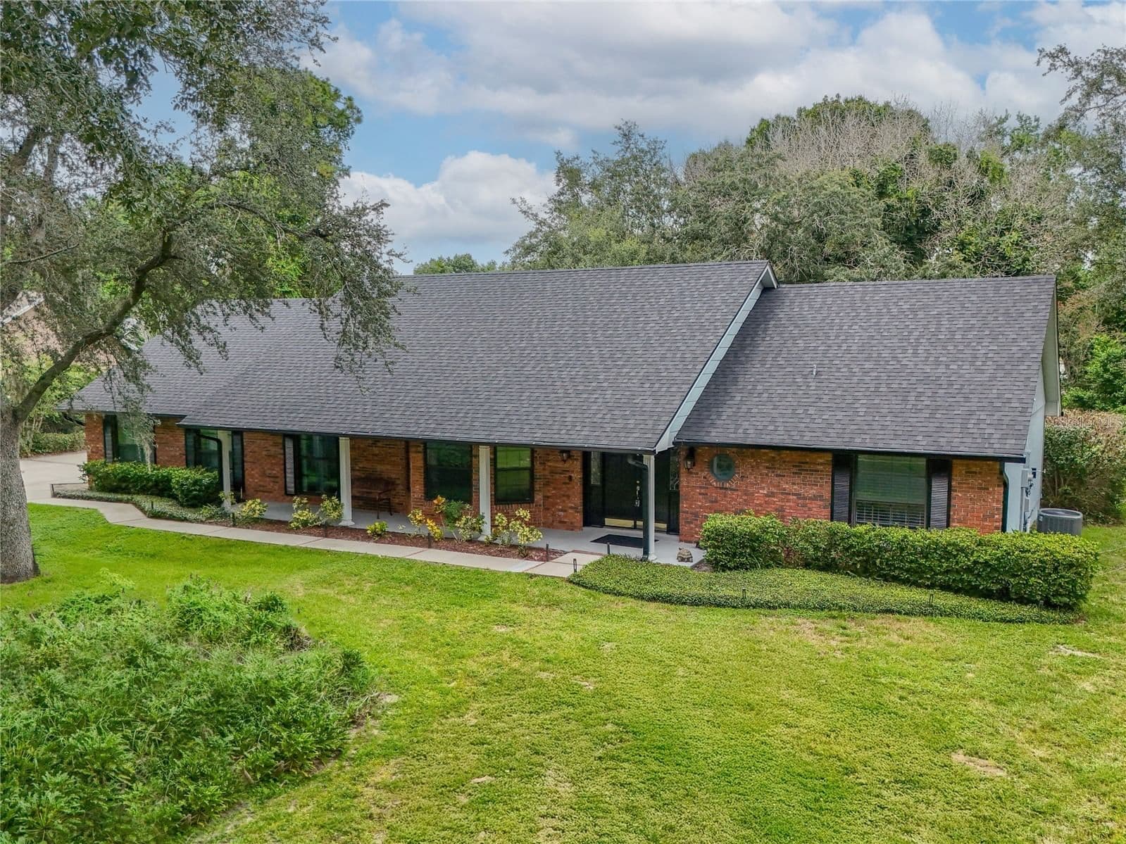 7141 WOODED VILLAGE