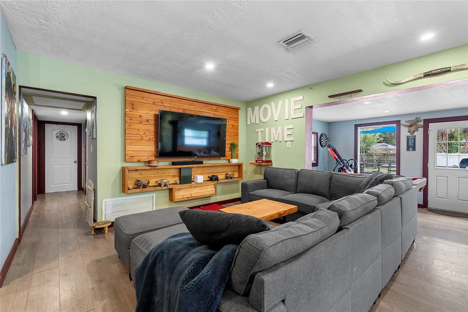 1428 MAURY