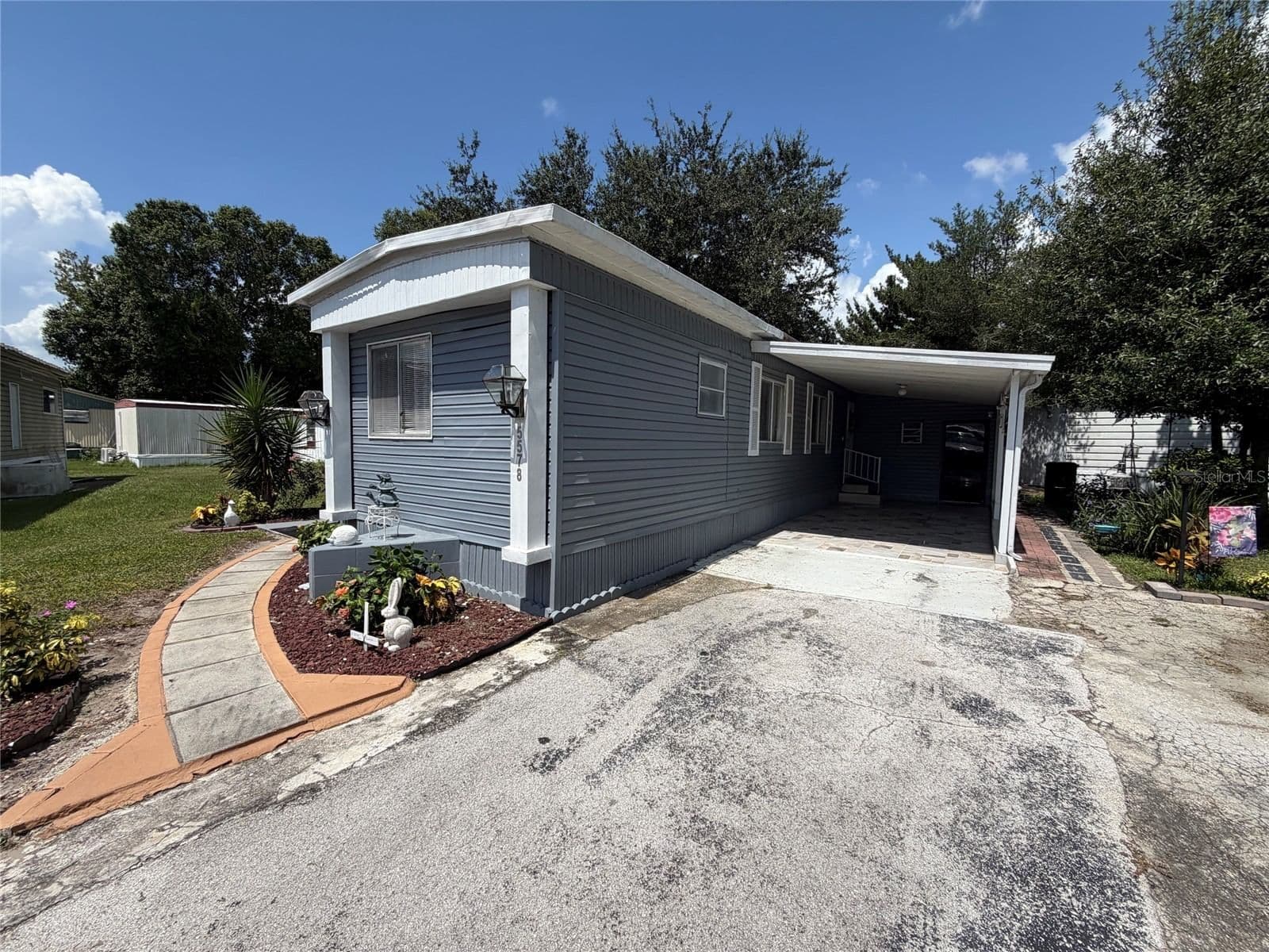 5578 DENISE AVE