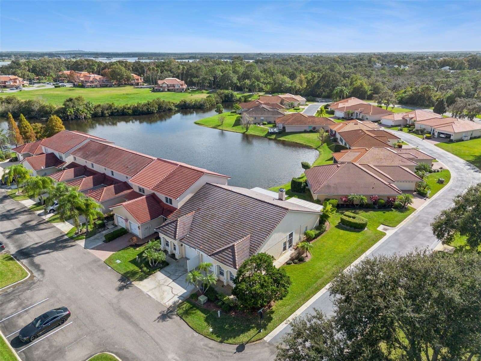 2202 GARDEN LAKE