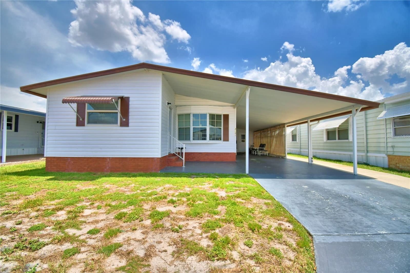 4242 CEDARWOOD