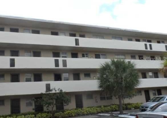 1690 191ST, Miami, FL
