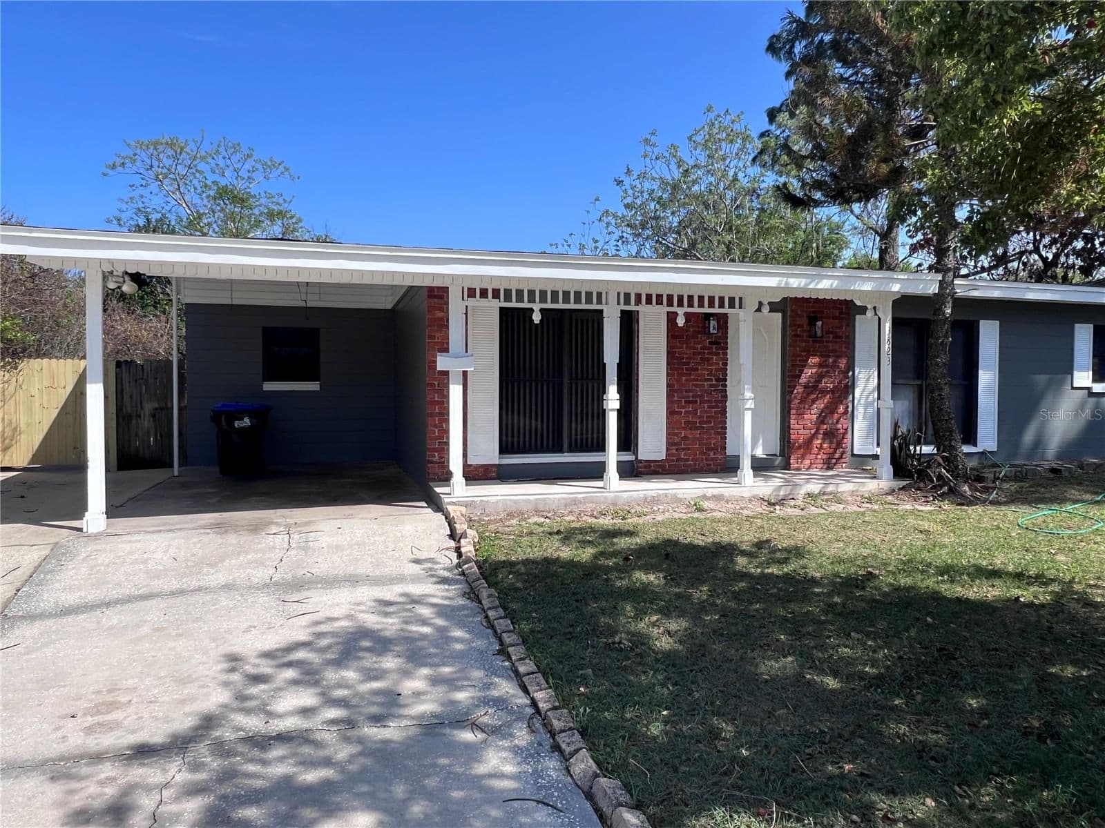 3823 PINE RIDGE