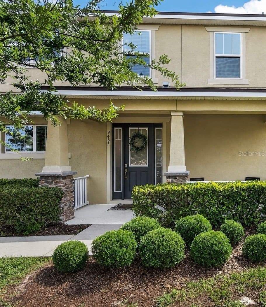 9487 RANDAL PARK
