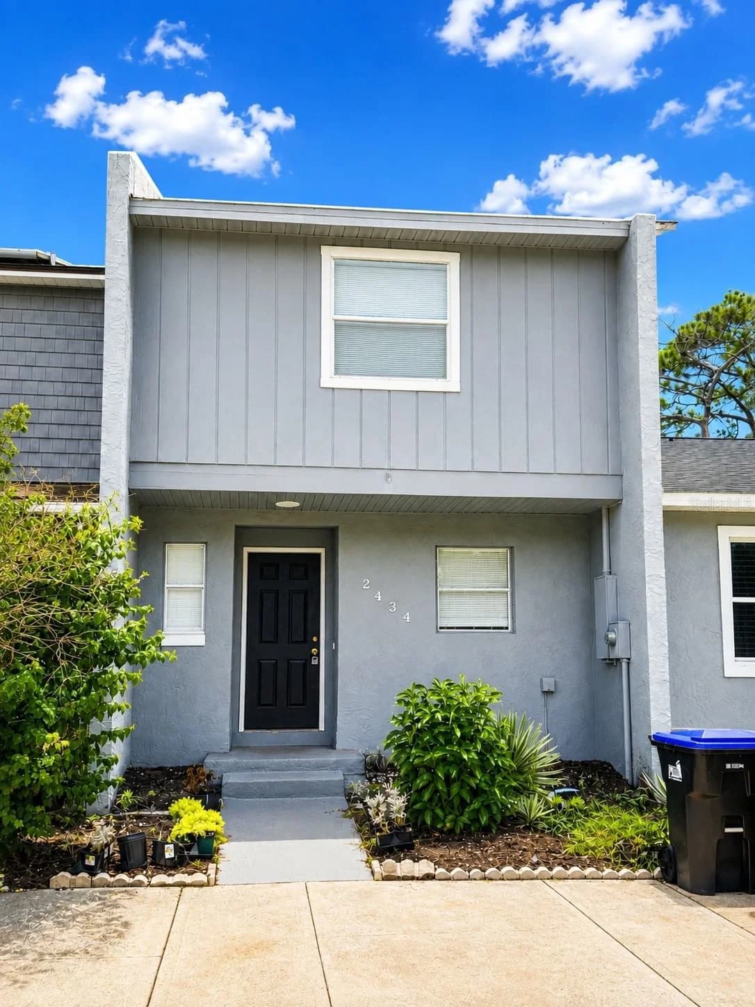 2434 RIO PINAR LAKES