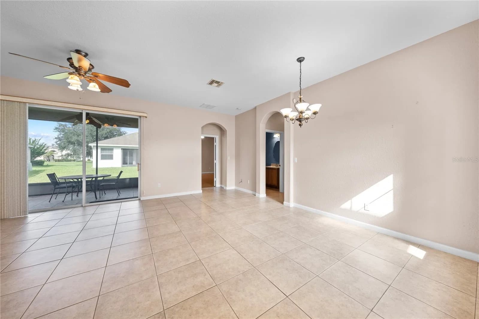 2975 WHITE CEDAR CIR