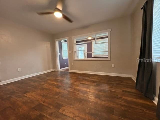 1002 OAKHILL