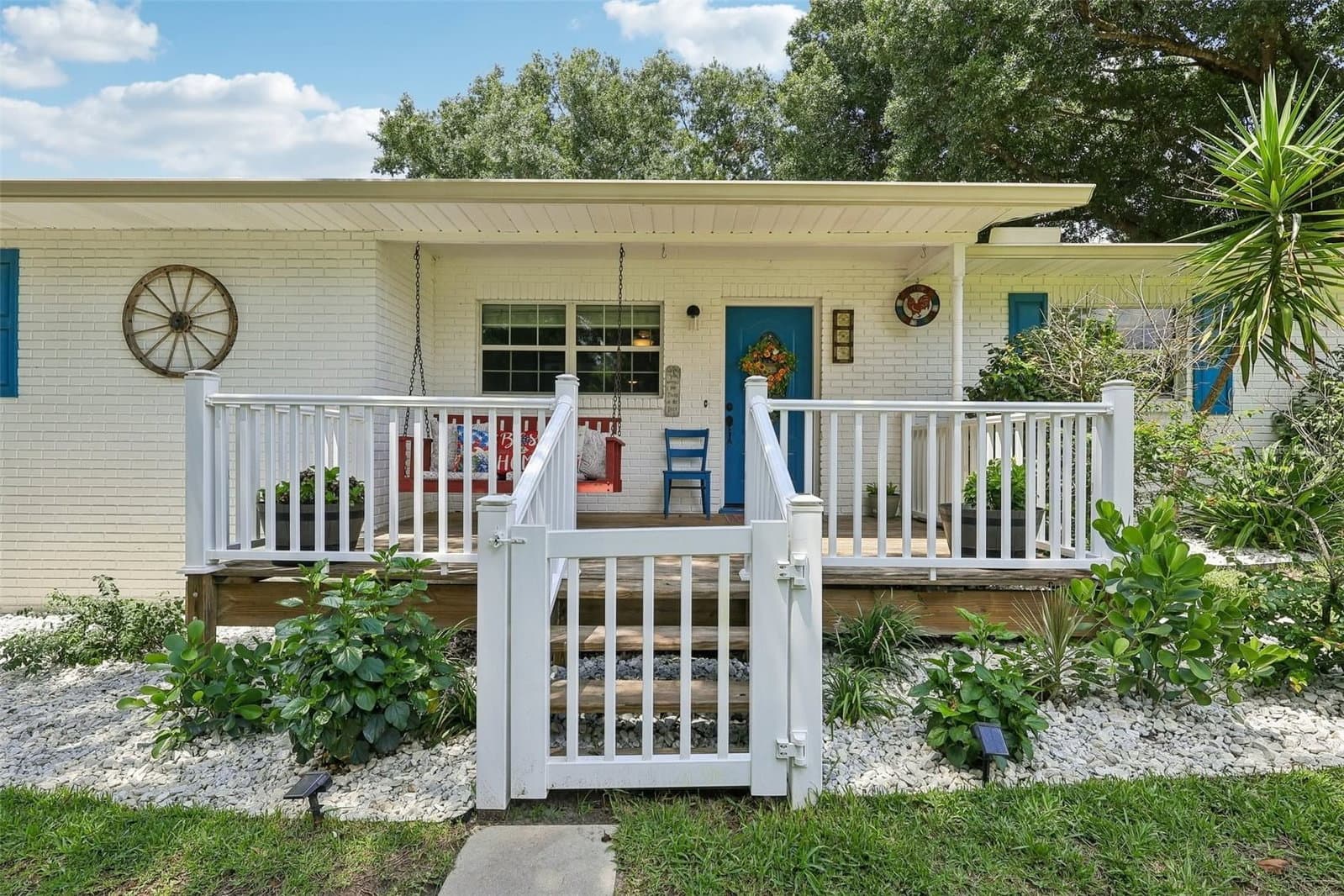 8904 CLAYTON