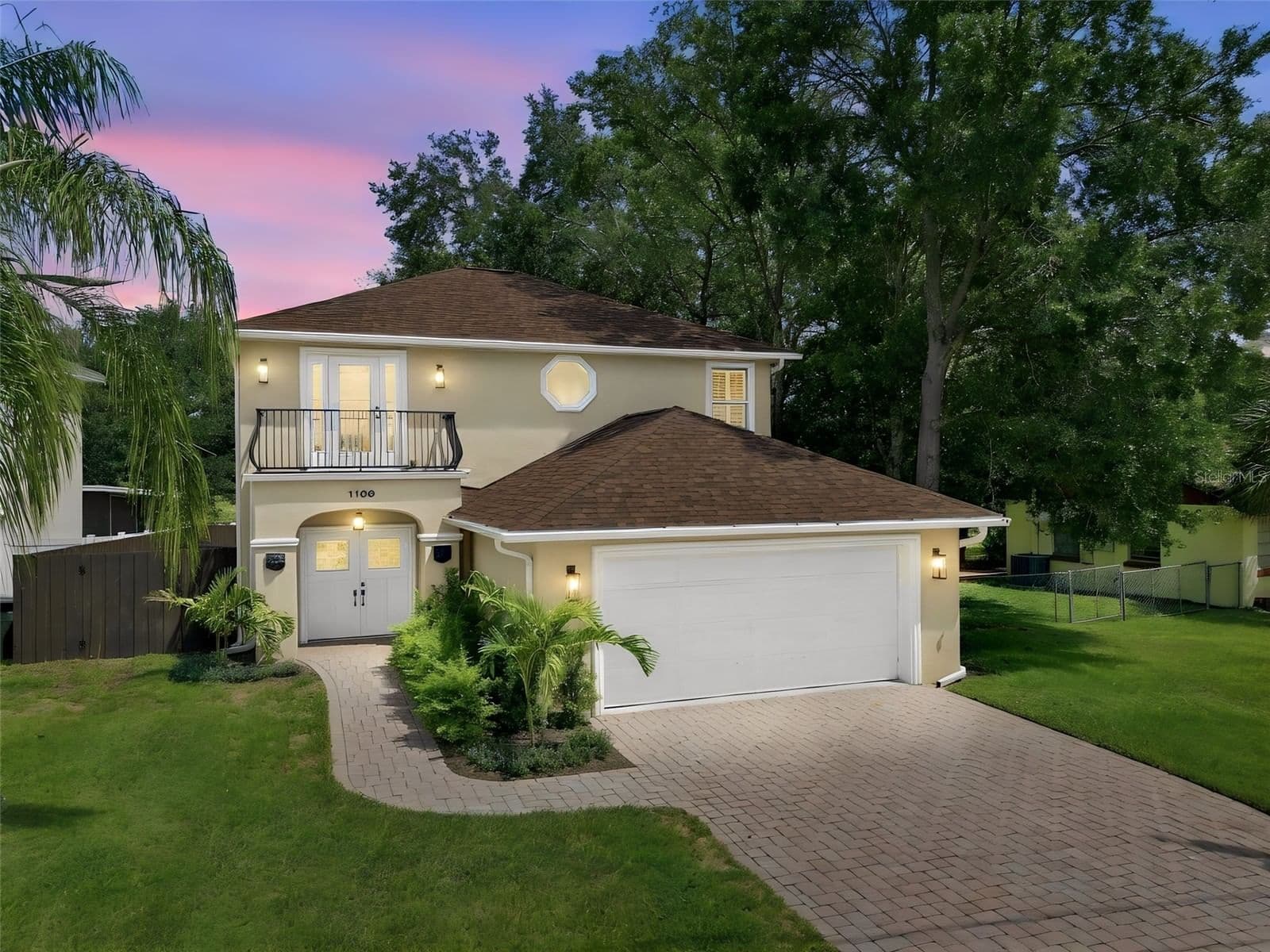 1109 PINE LAKE