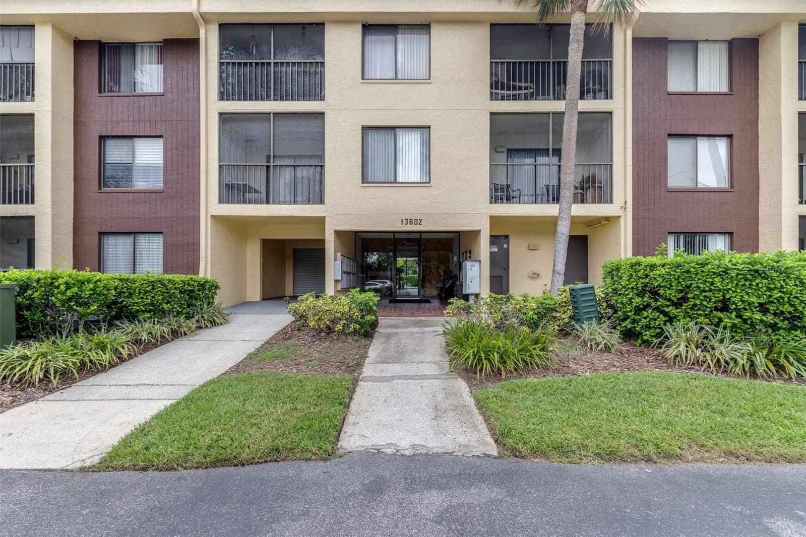 13602 VILLAGE
