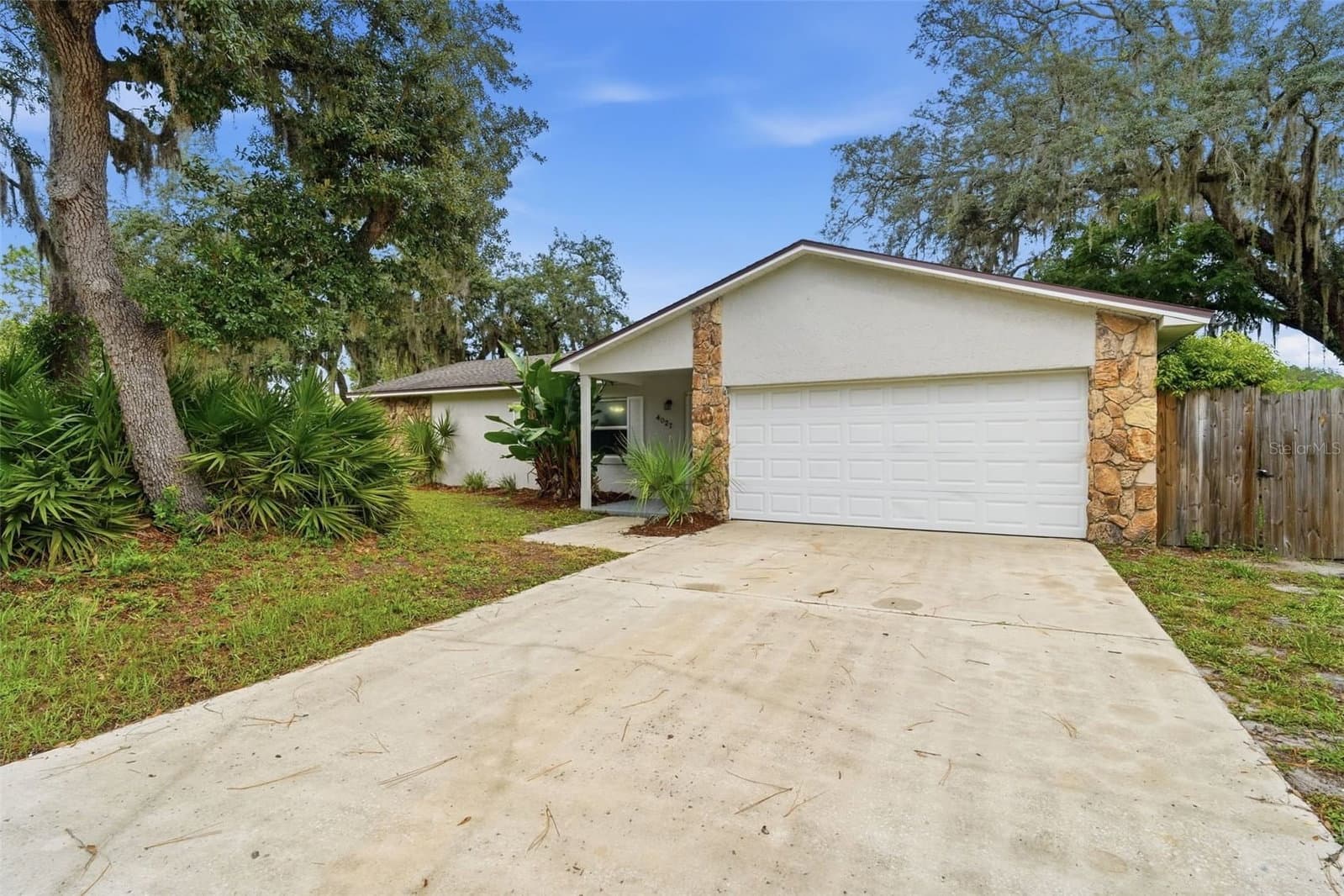 4027 WOODSONG