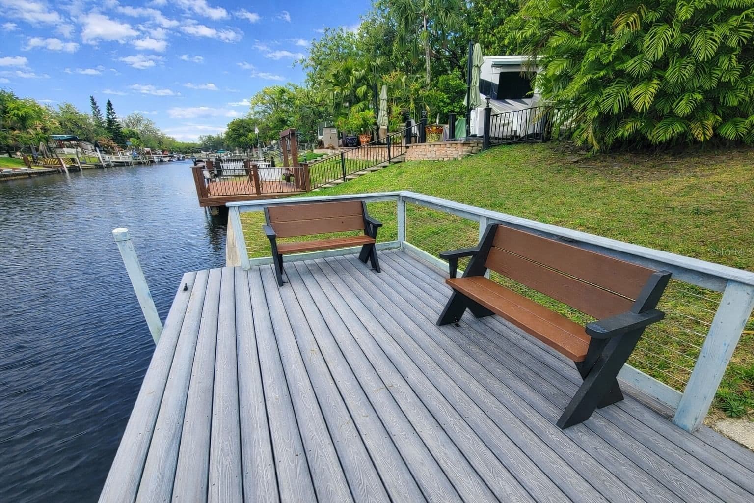 443 WATERWAY