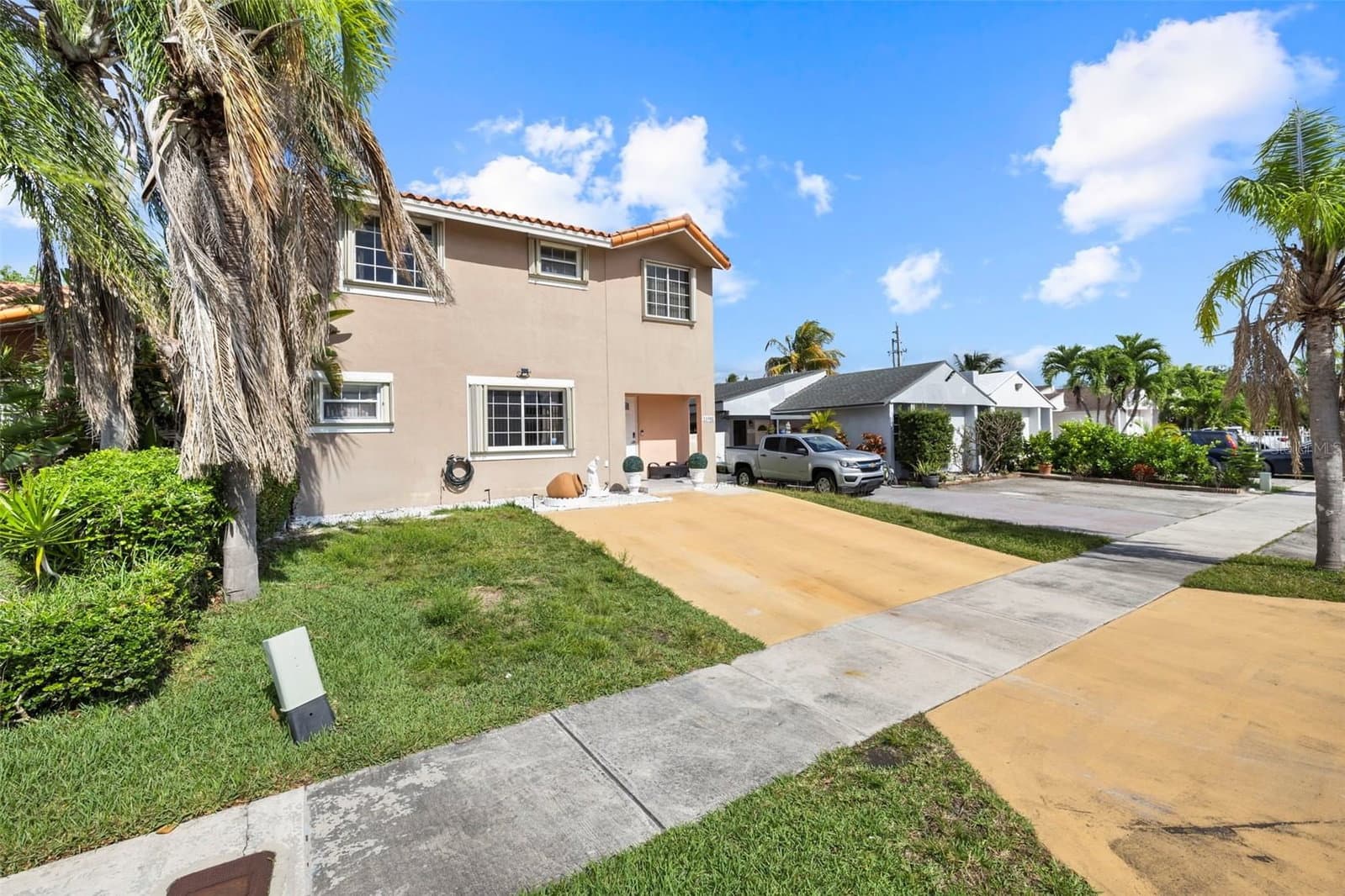 11951 208TH, Miami, FL
